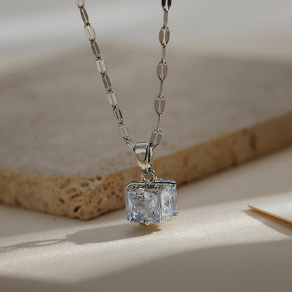 Copper Elegant Lady Modern Style Inlay Geometric Square Zircon Pendant Necklace