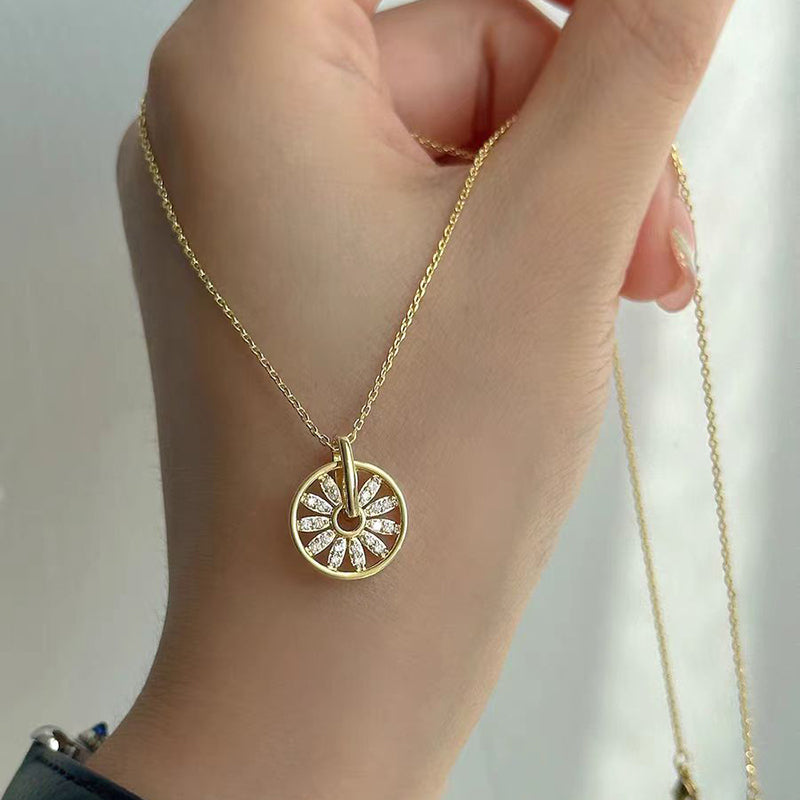 Copper 18K Gold Plated Retro Simple Style Commute Plating Inlay Round Flower Copper Zircon Pendant Necklace