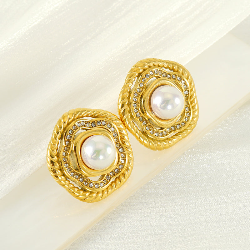 1 Pair Elegant Simple Style Flower Inlay Titanium Steel Artificial Pearls 18K Gold Plated Ear Studs