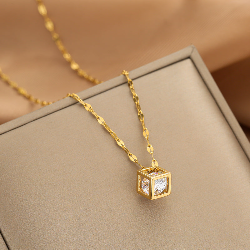 304 Stainless Steel Copper 18K Gold Plated Glam Simple Style Plating Inlay Solid Color Acrylic Glass Zircon Pendant Necklace