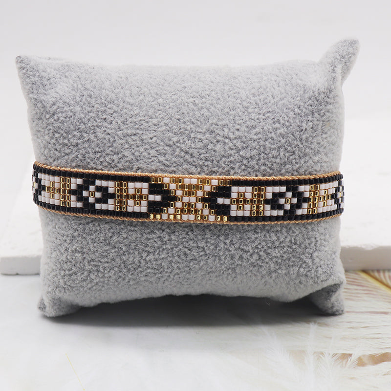 Vintage Style Simple Style Color Block Glass Knitting Women's Bracelets