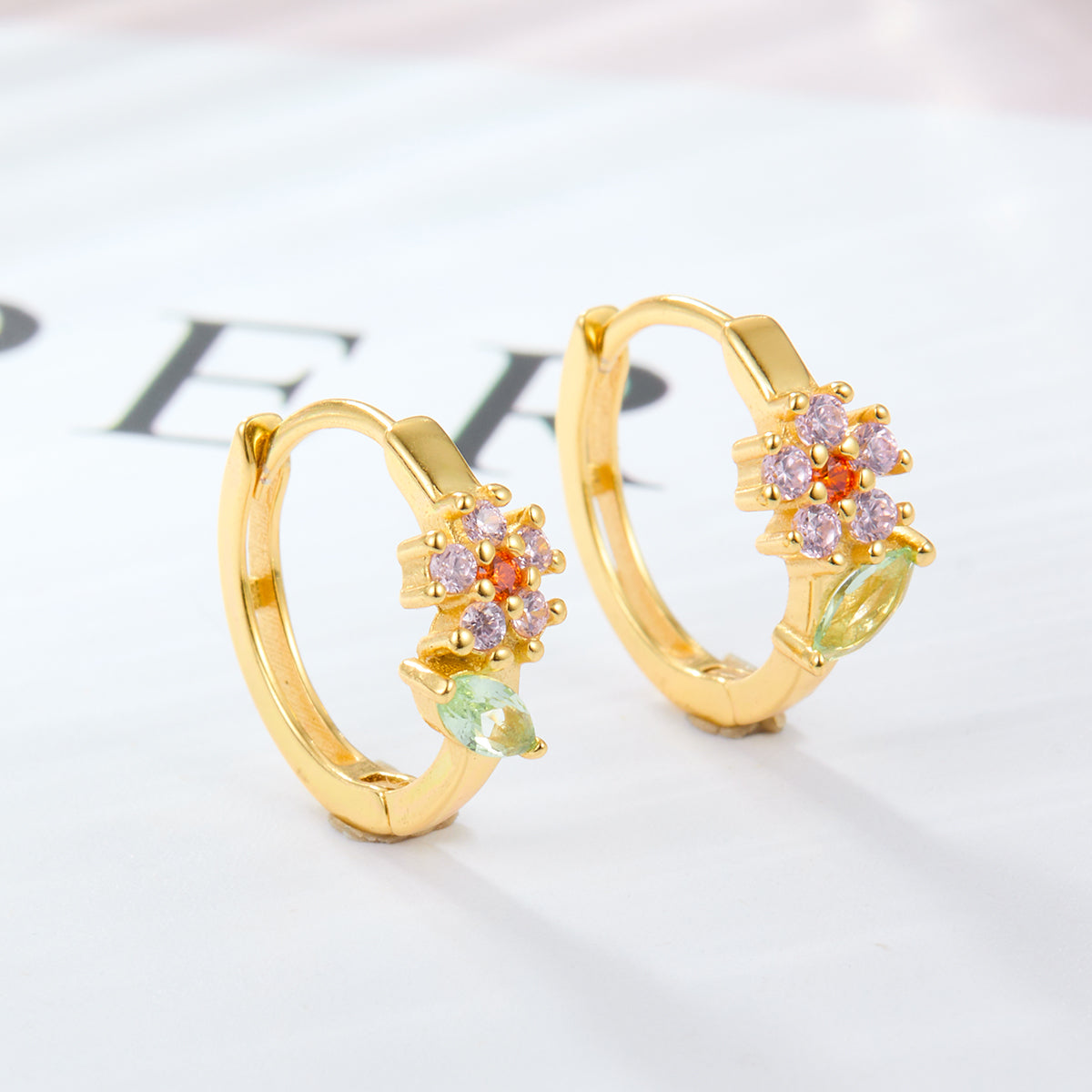 1 Pair Simple Style Classic Style Flower Plating Inlay Sterling Silver Zircon Gold Plated Earrings