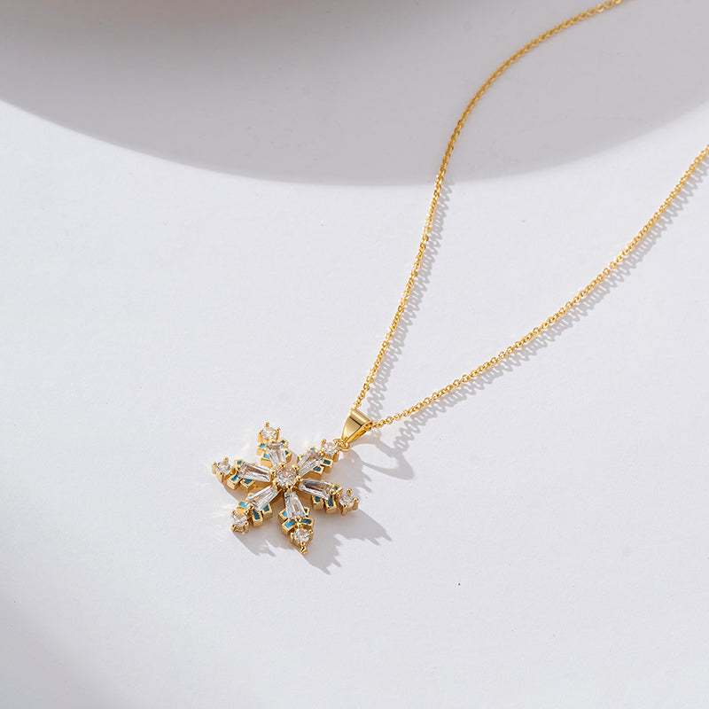 Copper Elegant Classical Romantic Plating Inlay Dragonfly Snowflake Zircon Pendant Necklace