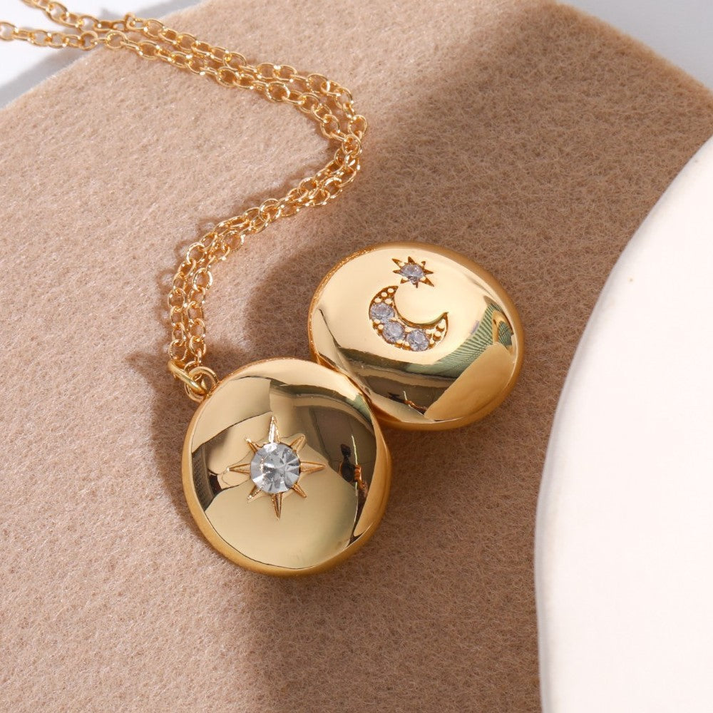 Classic Style Oval Butterfly Copper 14k Gold Plated Shell Zircon Pendant Necklace In Bulk