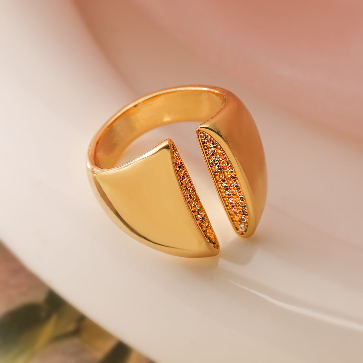 Wholesale Simple Style Geometric Solid Color Copper Inlay 18K Gold Plated Zircon Open Rings