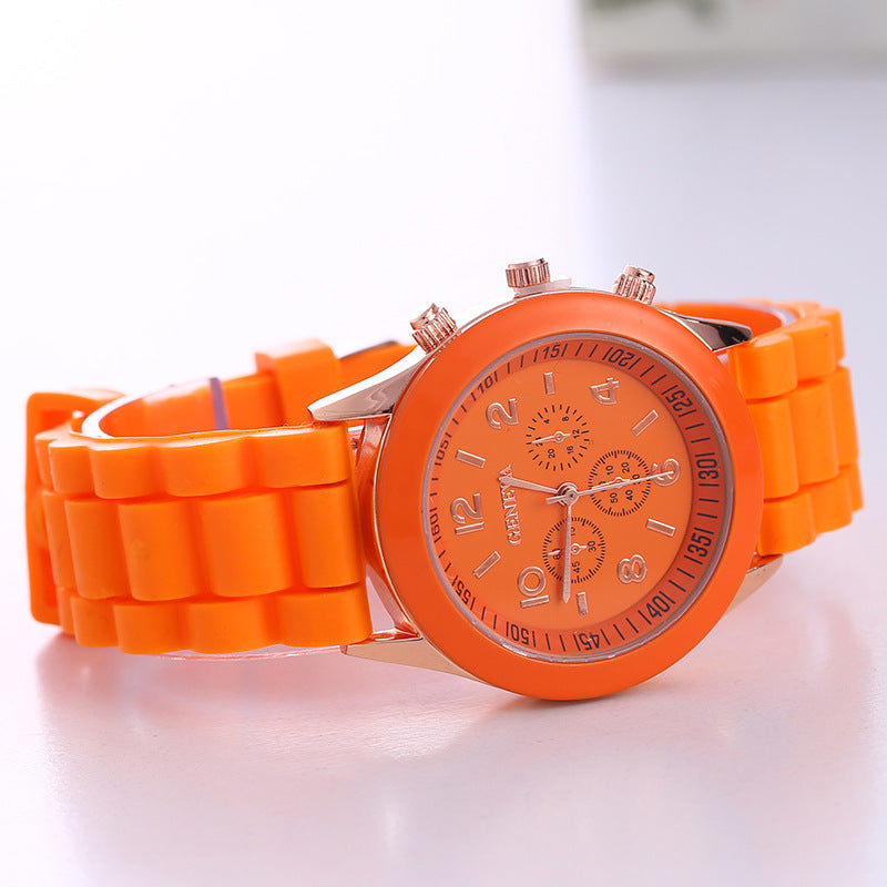 Fashion Round Buckle Quartz Women'S Watches