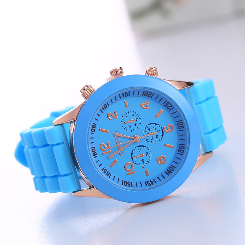 Fashion Round Buckle Quartz Women'S Watches