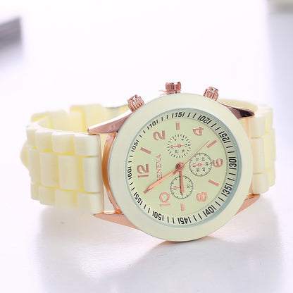 Fashion Round Buckle Quartz Women'S Watches