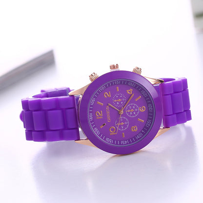 Fashion Round Buckle Quartz Women'S Watches