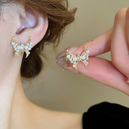 1 Pair Elegant Shiny Butterfly Inlay Copper Artificial Pearls Zircon 14K Gold Plated Ear Studs