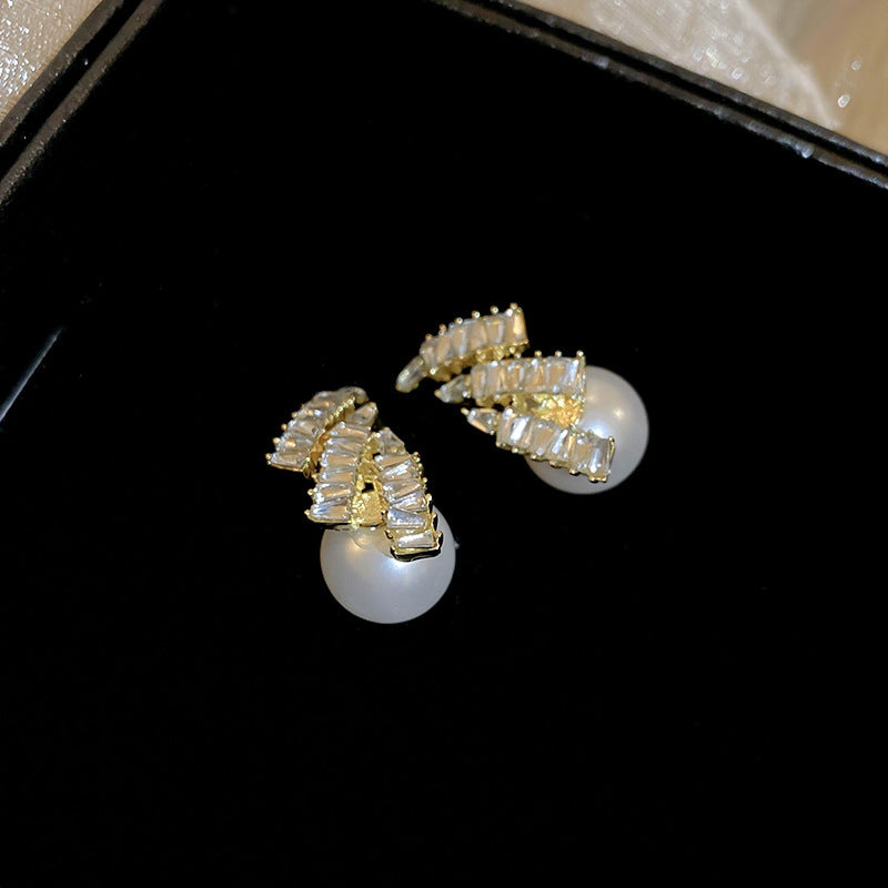 1 Pair Elegant Retro Geometric Inlay Alloy Artificial Pearls Rhinestones Ear Studs