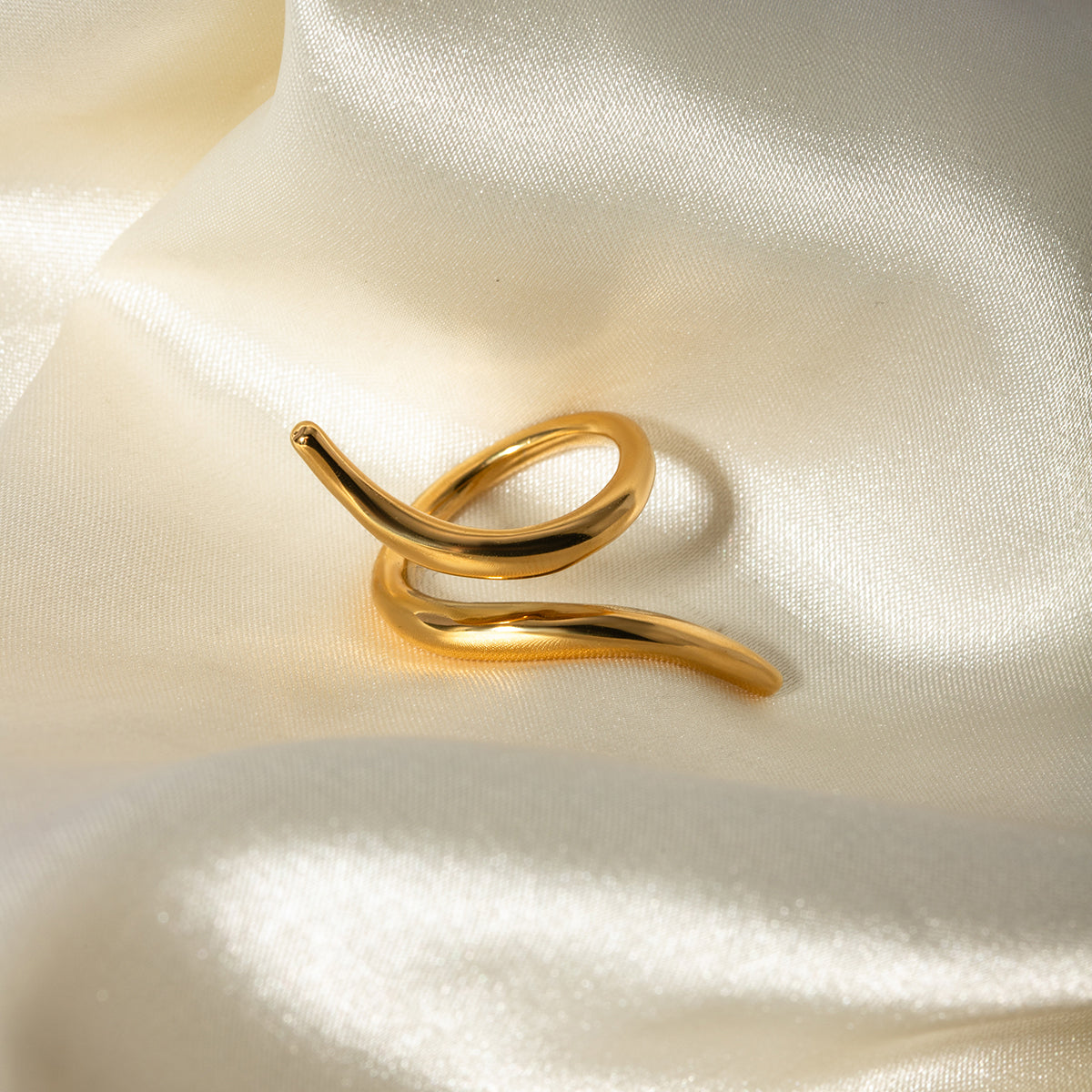 304 Stainless Steel 18K Gold Plated Simple Style Classic Style Plating Solid Color Rings