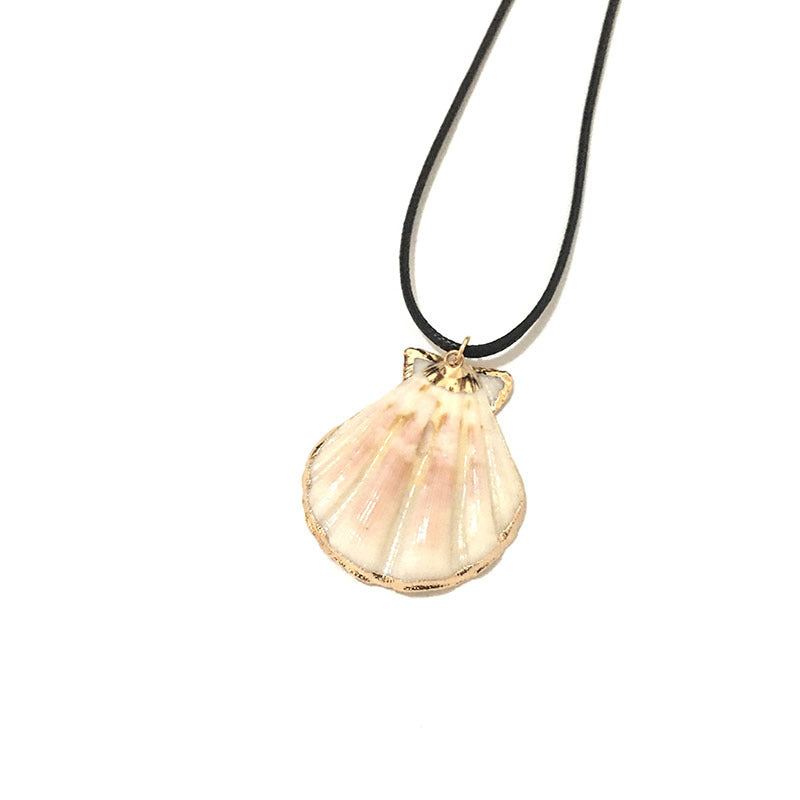 Vacation Modern Style Classic Style Geometric Shell Plating Women's Pendant Necklace