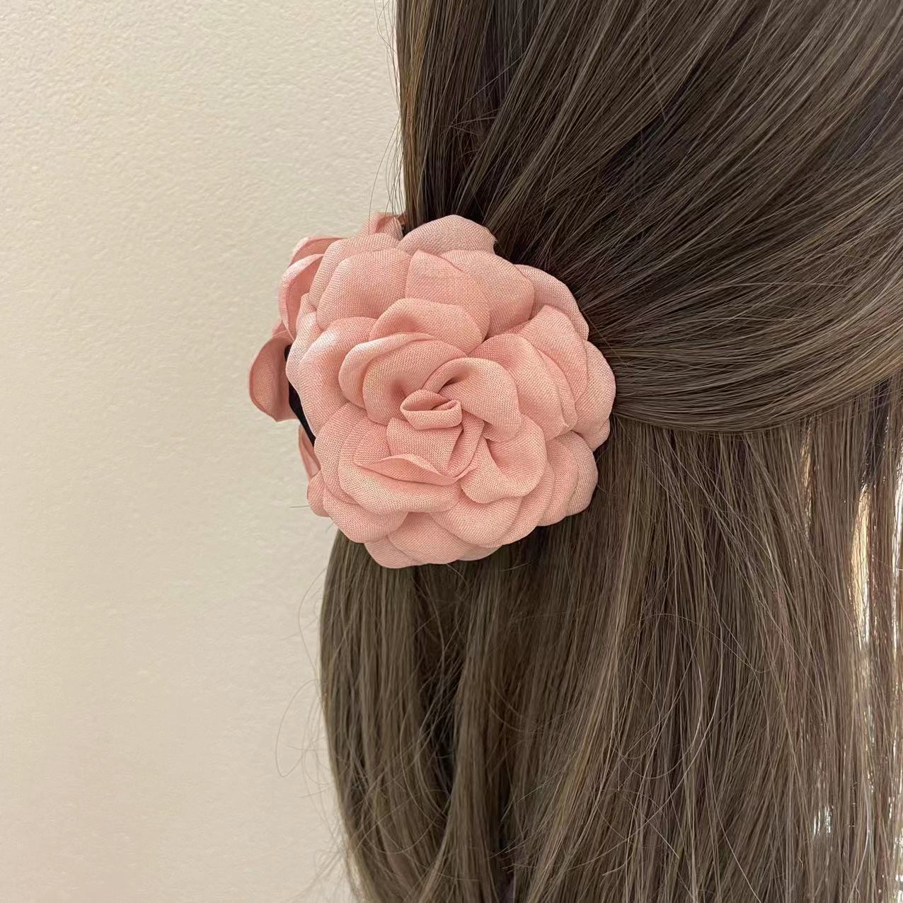 Women'S Sweet Korean Style Rose Flower Cloth Hair Claws