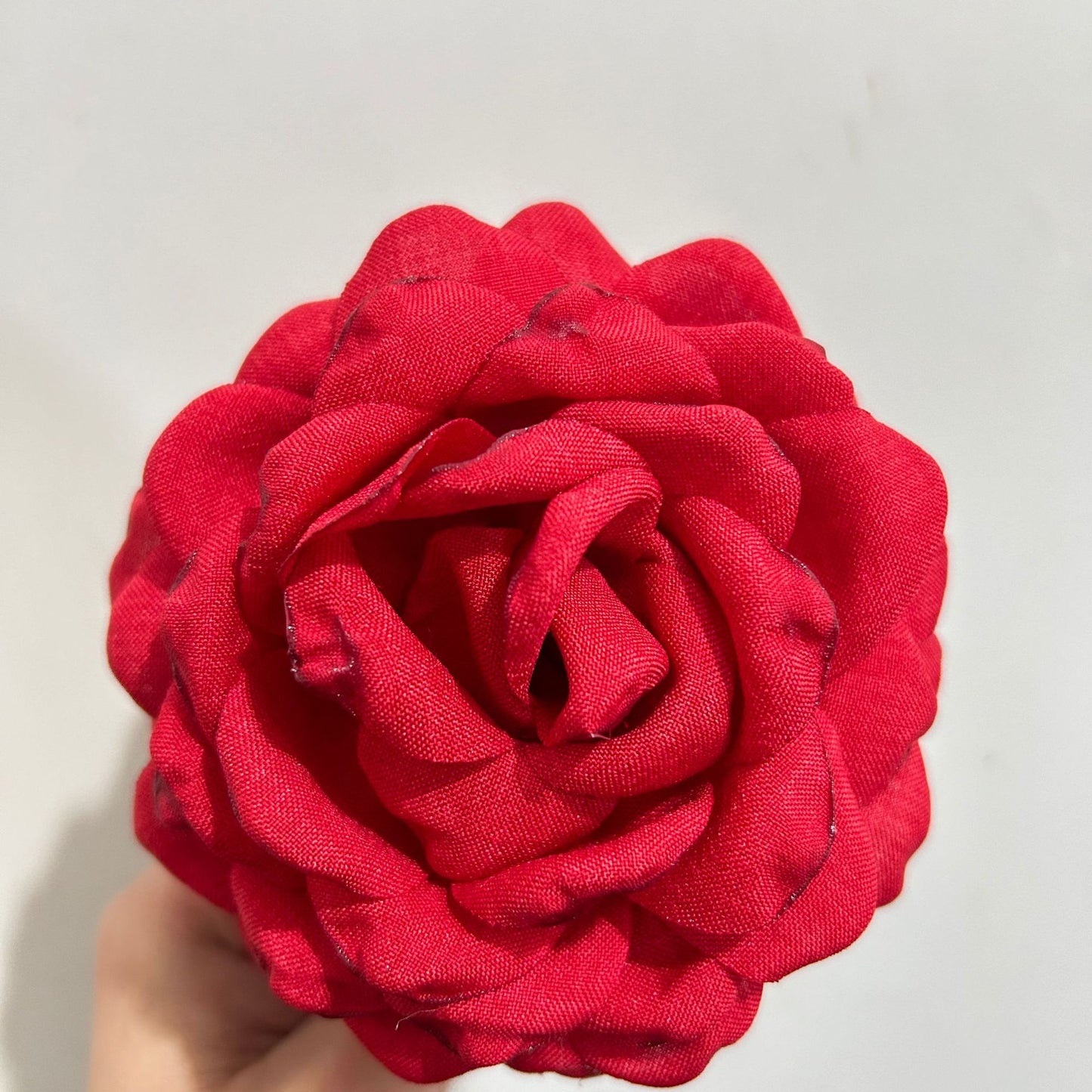 Women'S Sweet Korean Style Rose Flower Cloth Hair Claws