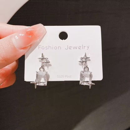 Simple Style Leaf Alloy Inlay Zircon Women's Earrings Ear Studs