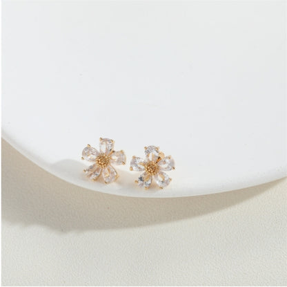 Cross-border hot-selling light luxury retro flower pendant earrings, niche versatile ins, trendy high-end earrings and accessories