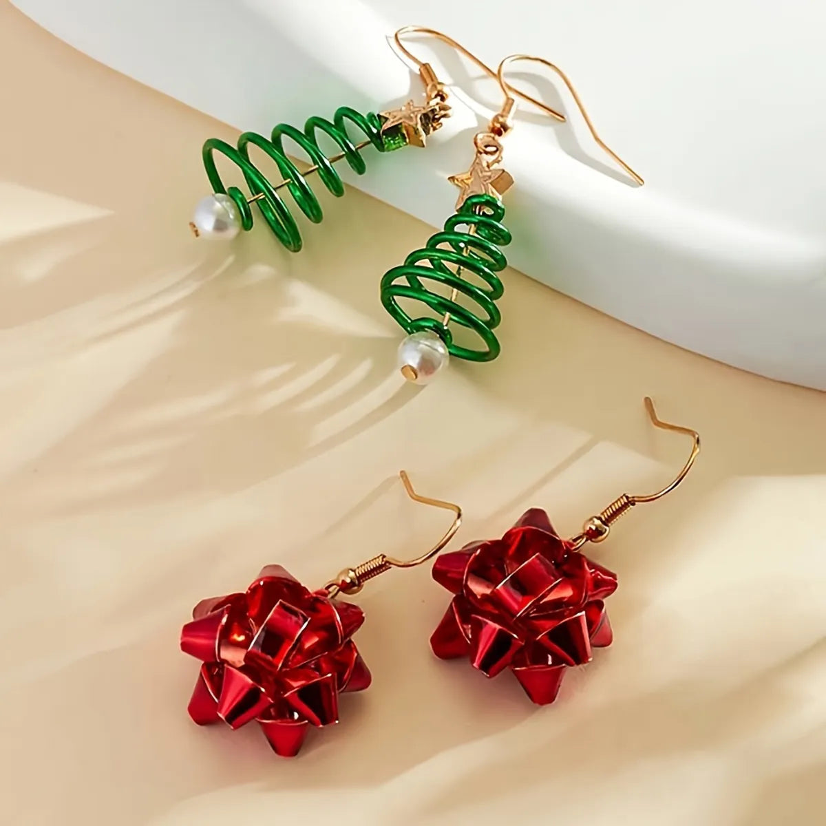 2 Pairs Cartoon Style Cute Christmas Tree Flower Iron Drop Earrings