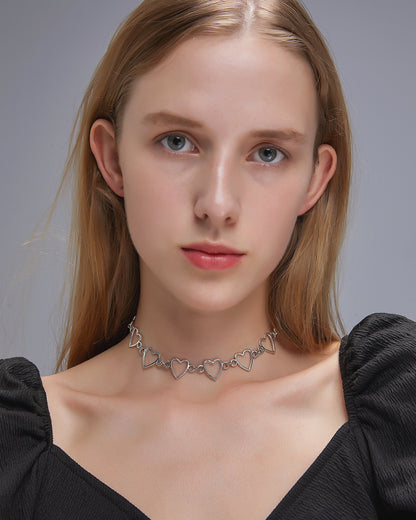 New Hollow Peach Heart Simple Love-shaped Ladies Versatile Collar Necklace