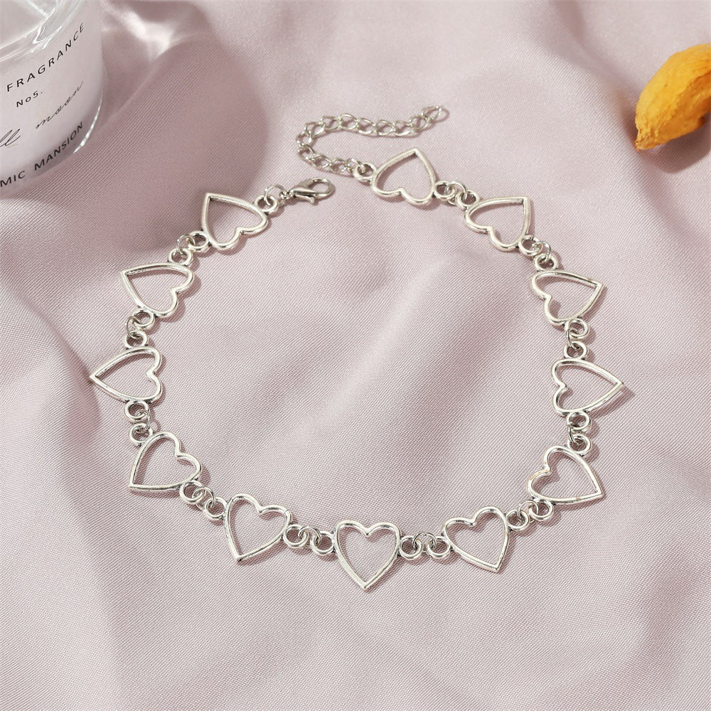 New Hollow Peach Heart Simple Love-shaped Ladies Versatile Collar Necklace