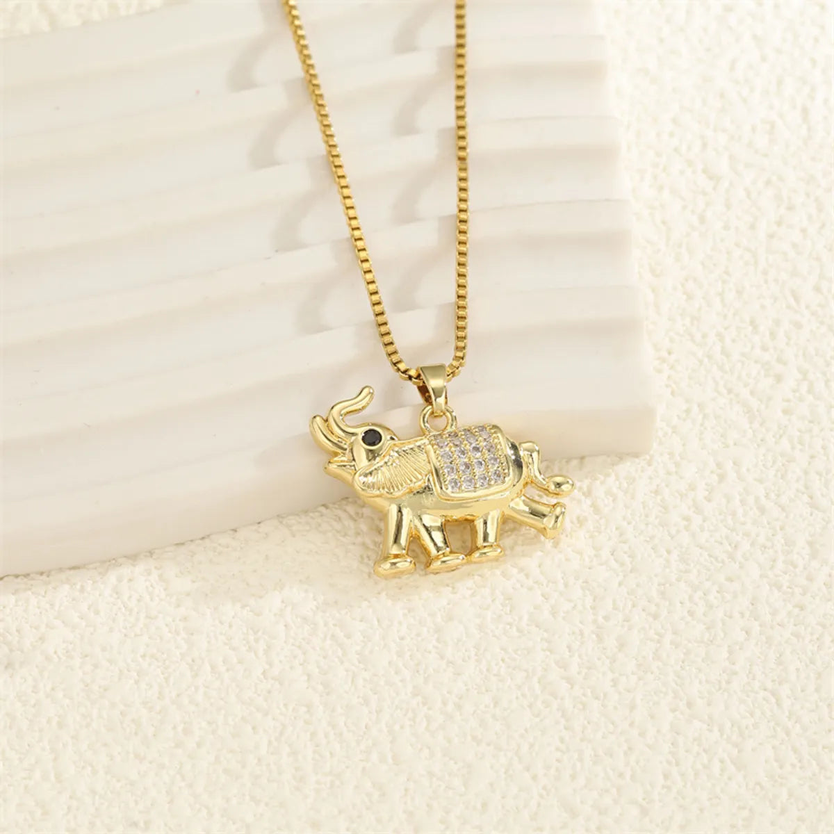 201 Stainless Steel Brass 18K Gold Plated Hollow Out Inlay Elephant Zircon Pendant Necklace