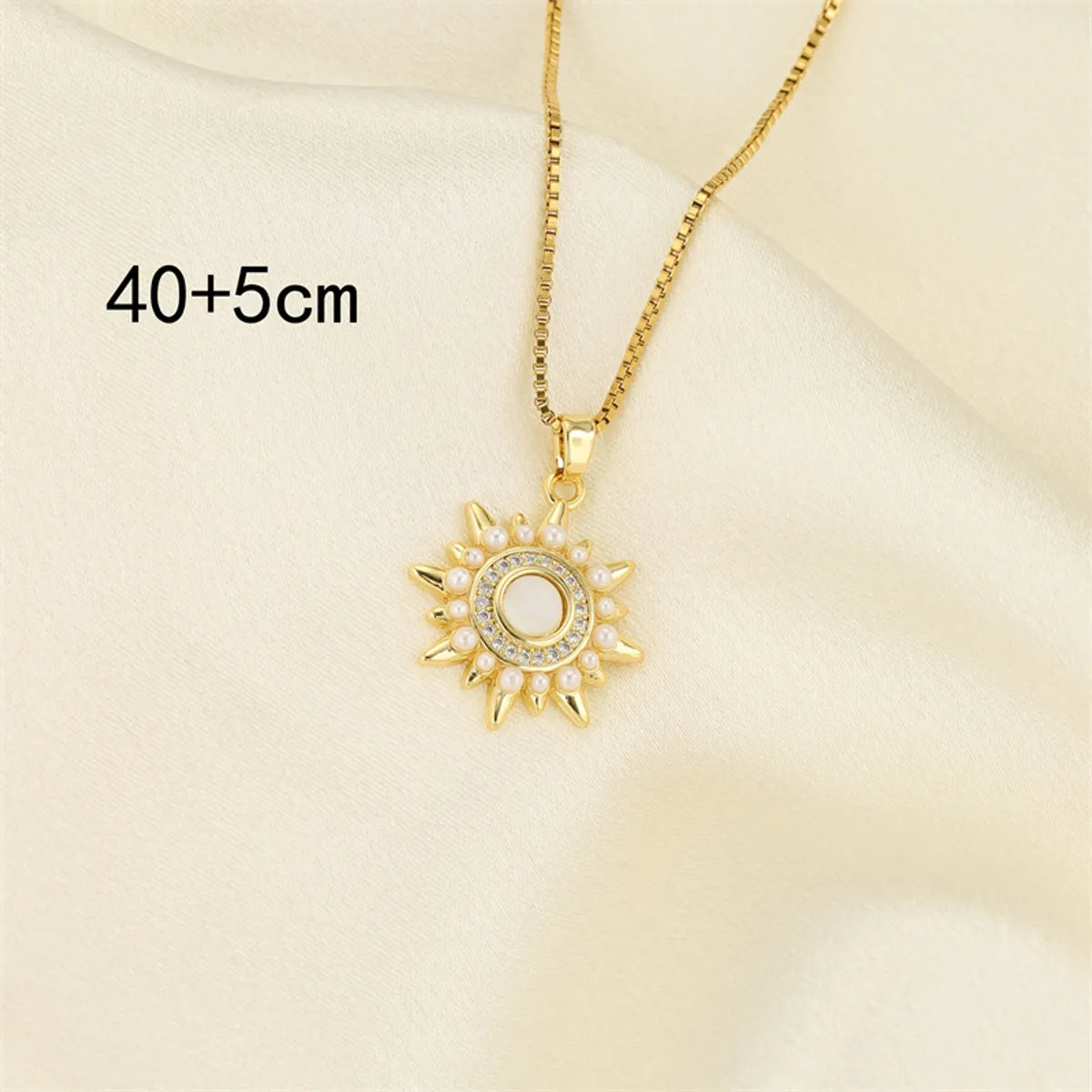 201 Stainless Steel Brass 18K Gold Plated Hollow Out Inlay Star Shell Zircon Pendant Necklace