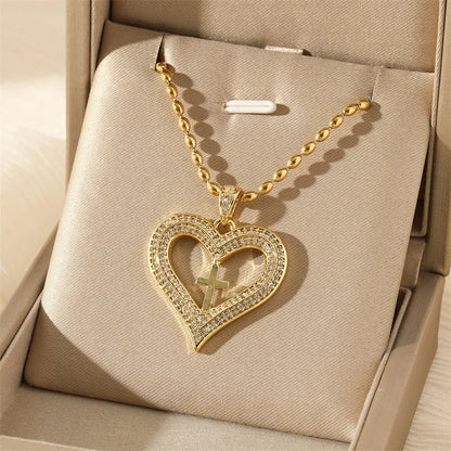 201 Stainless Steel Brass 18K Gold Plated Simple Style Classic Style Plating Inlay Cross Heart Shape Jaguar Zircon Pendant Necklace