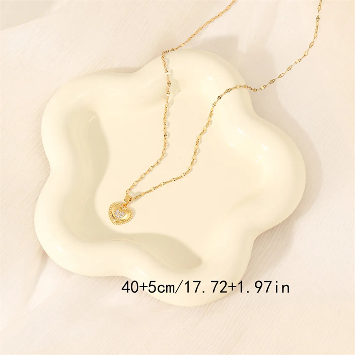 201 Stainless Steel Brass 18K Gold Plated Simple Style Classic Style Plating Inlay Star Heart Shape Bow Knot Zircon Pendant Necklace