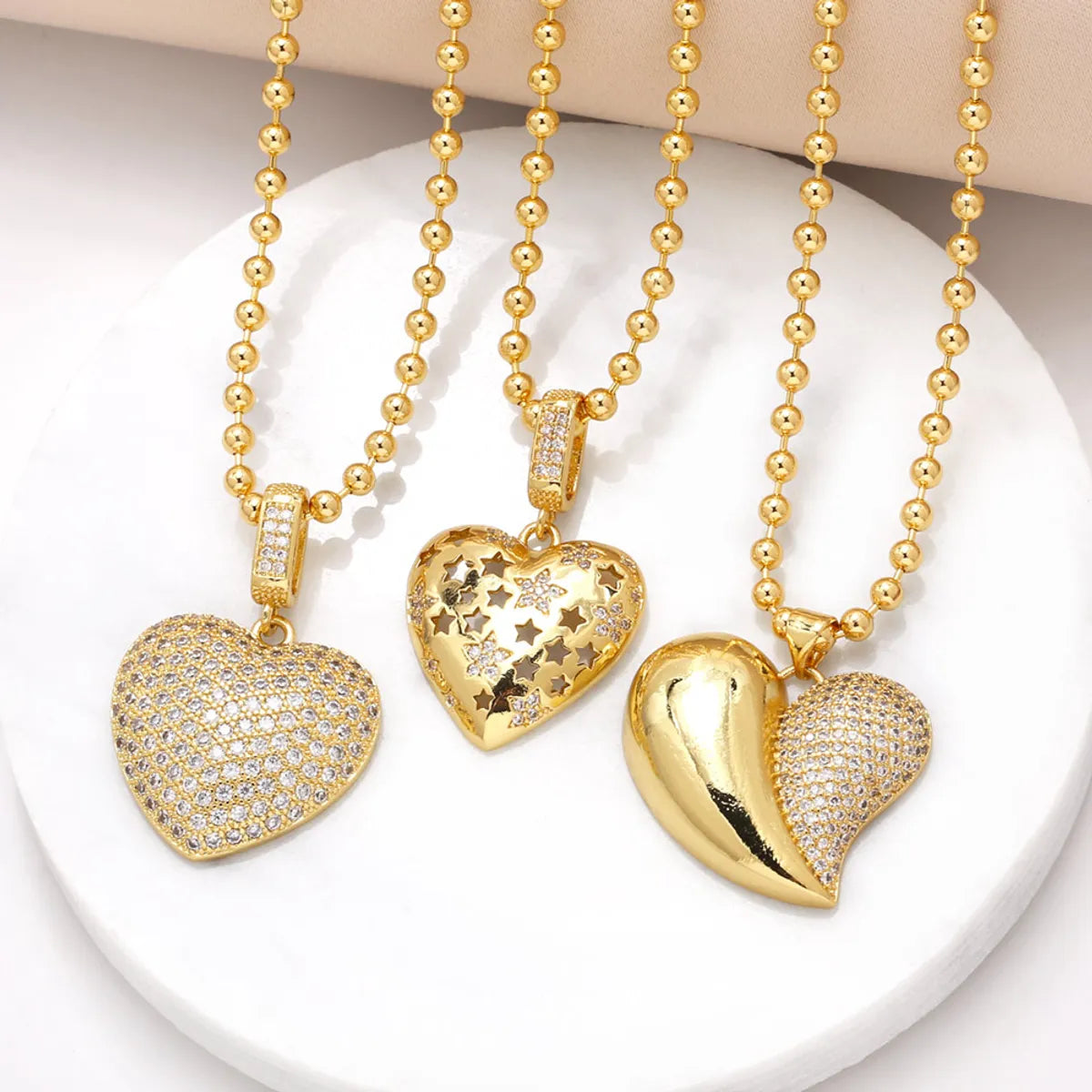 201 Stainless Steel Copper 18K Gold Plated Hollow Out Inlay Heart Shape Zircon Pendant Necklace