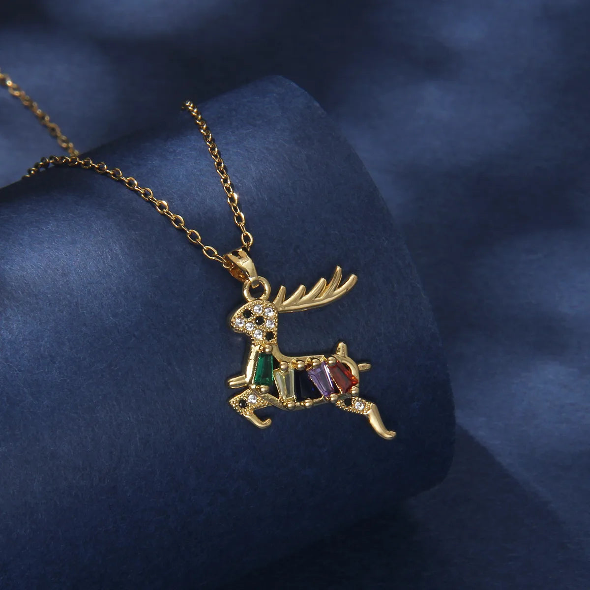 201 Stainless Steel Copper Gold Plated Inlay Deer Zircon Pendant Necklace