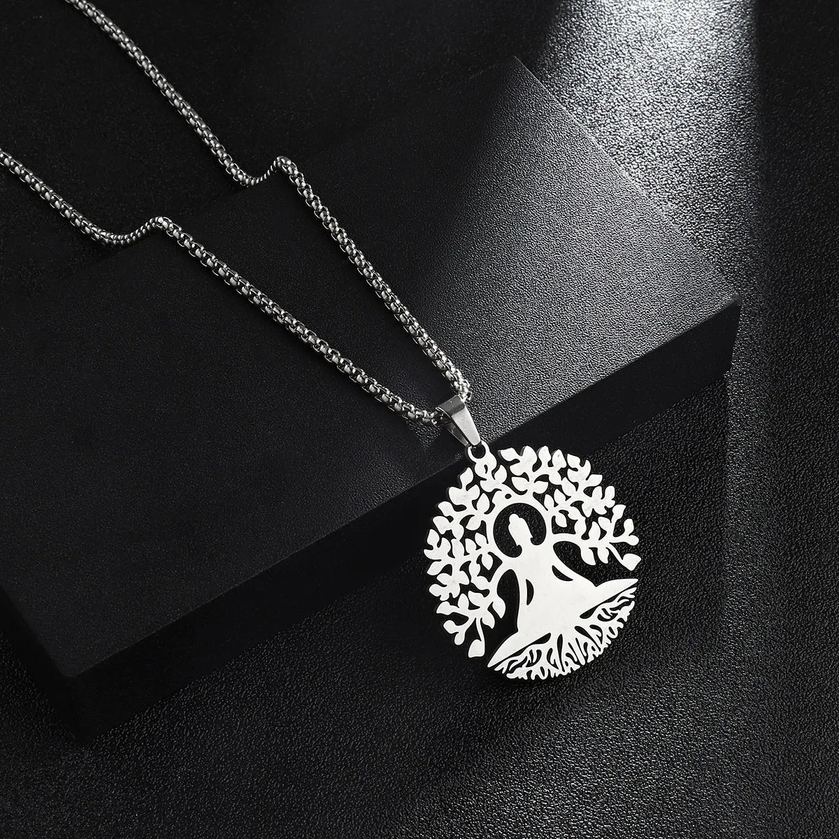 Wholesale Jewelry Hip-Hop Round Life Tree Skull 201 Stainless Steel 18K Gold Plated Hollow Out Pendant Necklace