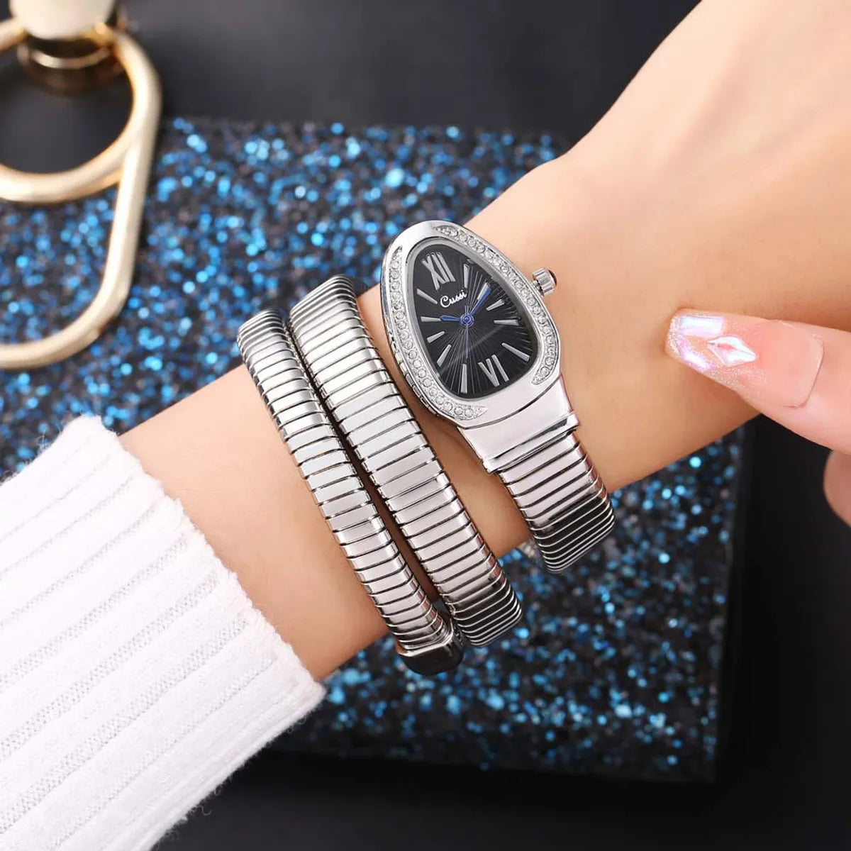 Simple Style Snake Quartz Women'S Watches