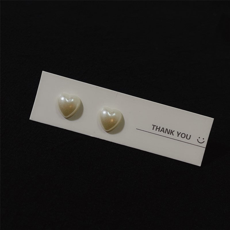 Fashion Heart Shape Imitation Pearl Plastic Resin Women's Ear Studs 1 Pair