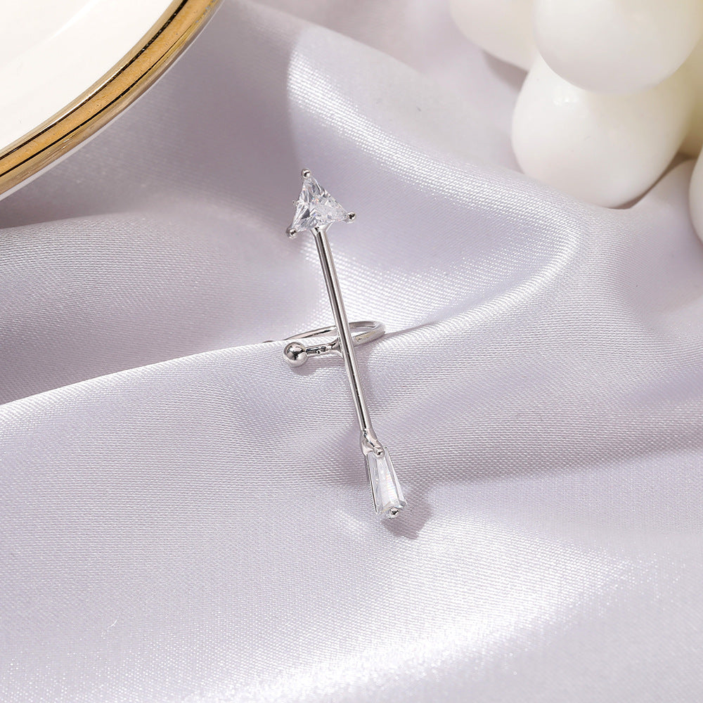 Zircon Arrow Ear Clip