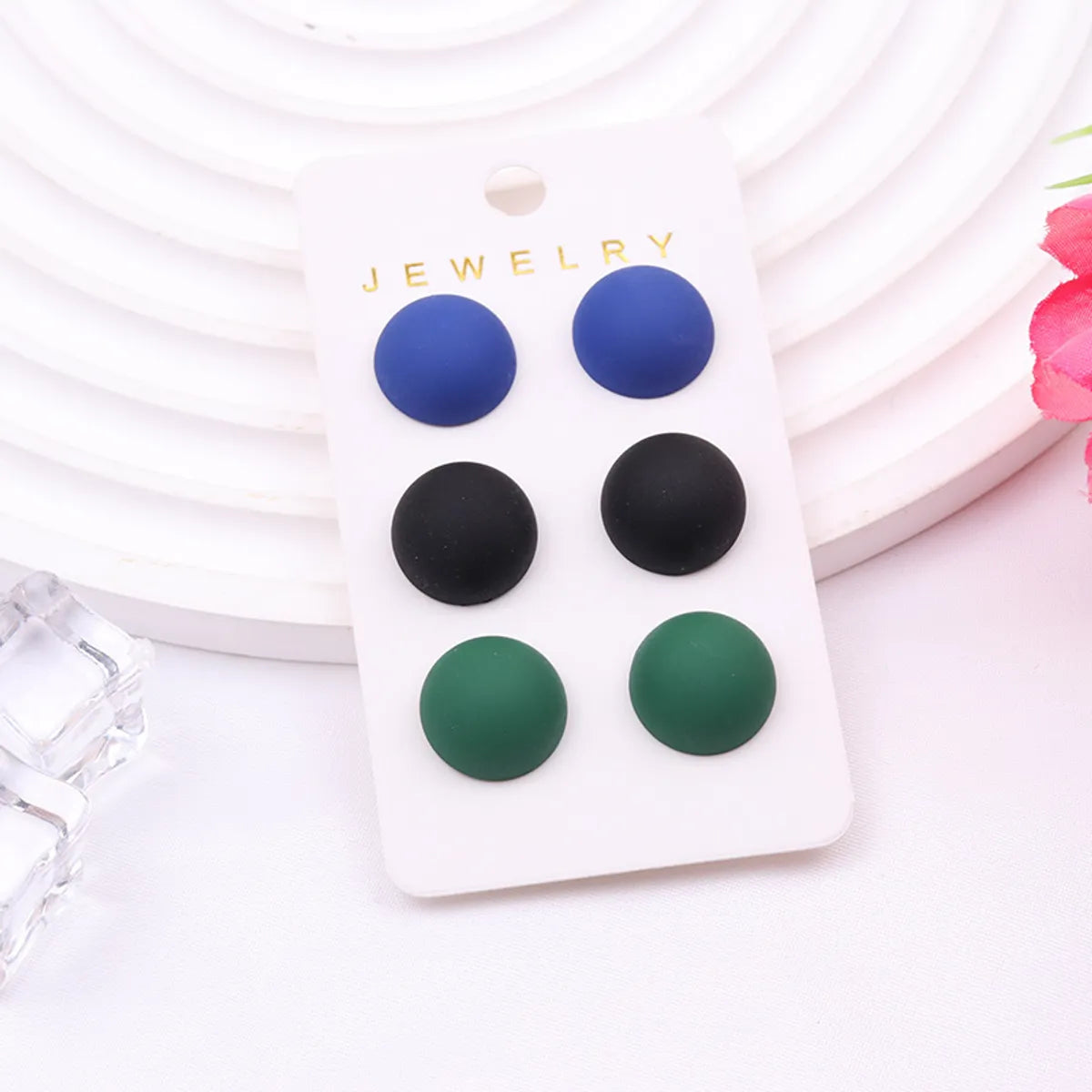 3 Pairs Elegant Simple Style Round Stoving Varnish Arylic Synthetic Resin Ear Studs