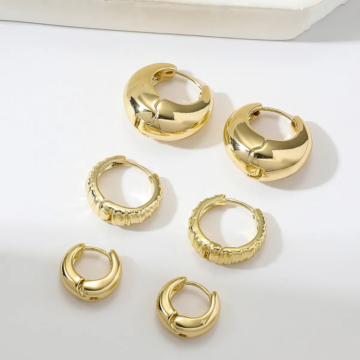 3 Pairs Simple Style Oval Plating Copper Gold Plated Hoop Earrings