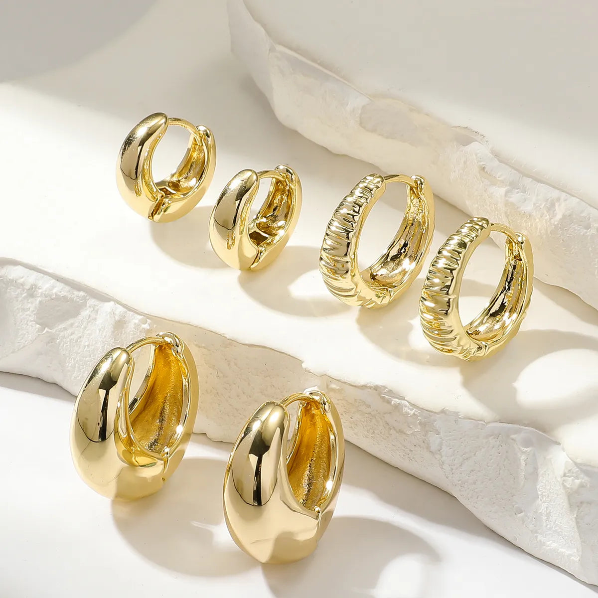 3 Pairs Simple Style Oval Plating Copper Gold Plated Hoop Earrings