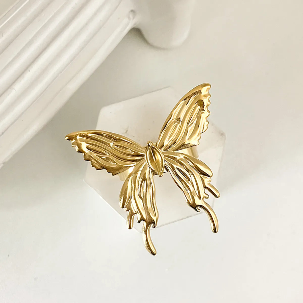 304 Stainless Steel 14K Gold Plated Sexy Sweet Commute Plating Inlay Flower Butterfly Pearl Zircon Rings