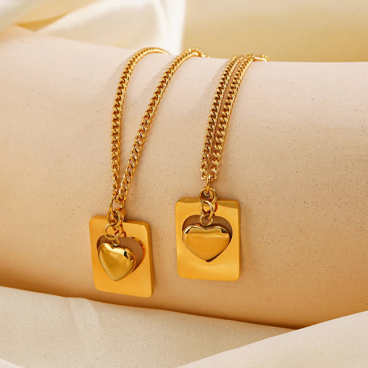 304 Stainless Steel 18K Gold Plated Basic Modern Style Classic Style Plating Heart Shape Rectangle 304 Stainless Steel Pendant Necklace