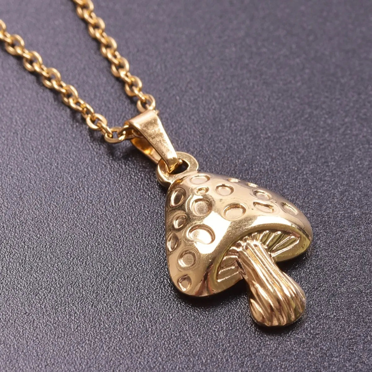 304 Stainless Steel 18K Gold Plated Basic Modern Style Classic Style Plating Mushroom Pendant Necklace