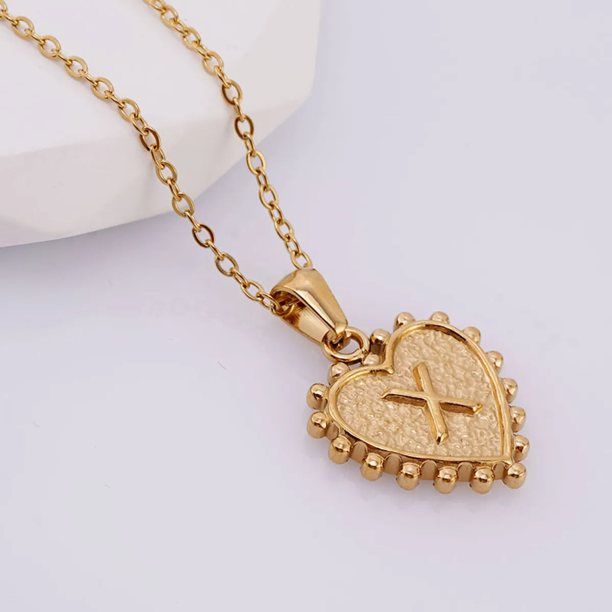 304 Stainless Steel 18K Gold Plated Basic Simple Style Classic Style Letter Heart Shape Pendant Necklace