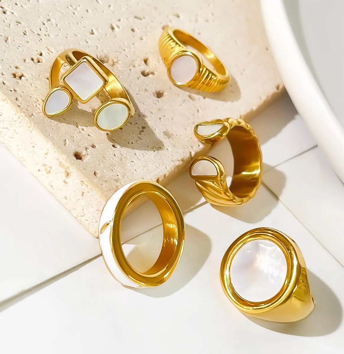 Wholesale Jewelry Casual Basic Classic Style Round 304 Stainless Steel Shell 18K Gold Plated Enamel Inlay Open Rings Rings