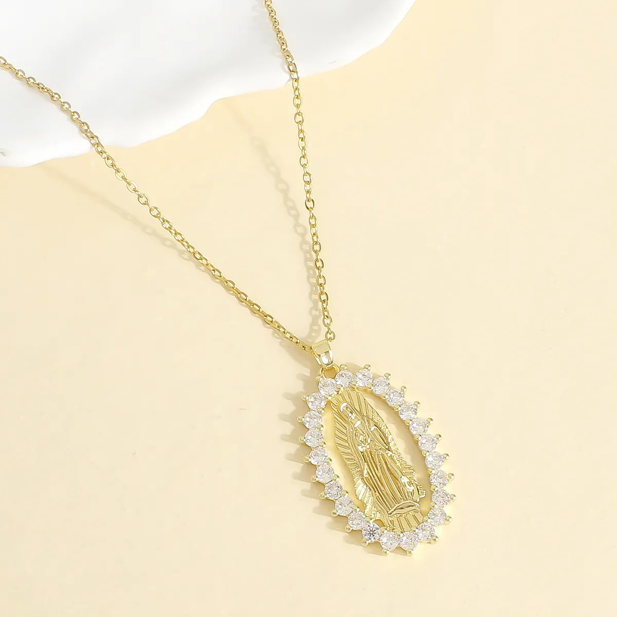 304 Stainless Steel 18K Gold Plated Casual Ethnic Style Classic Style Plating Inlay Human Zircon Pendant Necklace