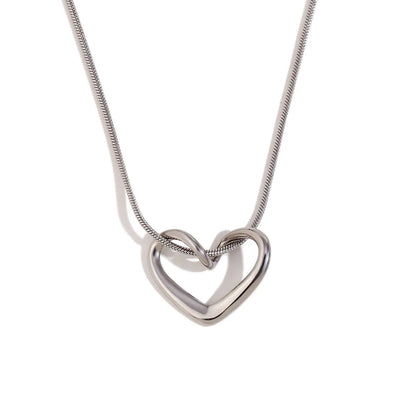 Wholesale Jewelry Classic Style Heart Shape 304 Stainless Steel 18K Gold Plated Pendant Necklace