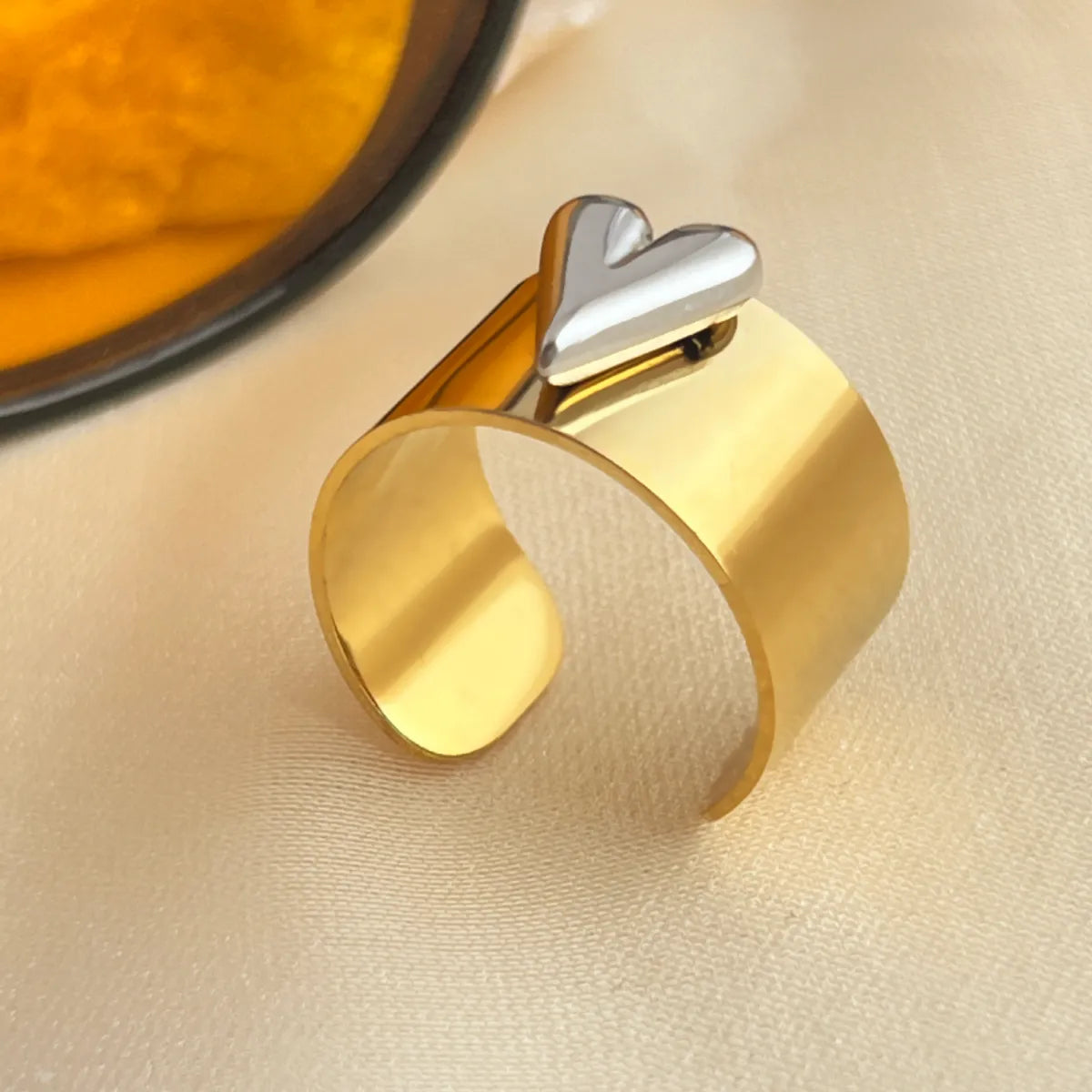 304 Stainless Steel 18K Gold Plated Elegant Glam Retro Shiny Metallic Heart Shape Open Rings