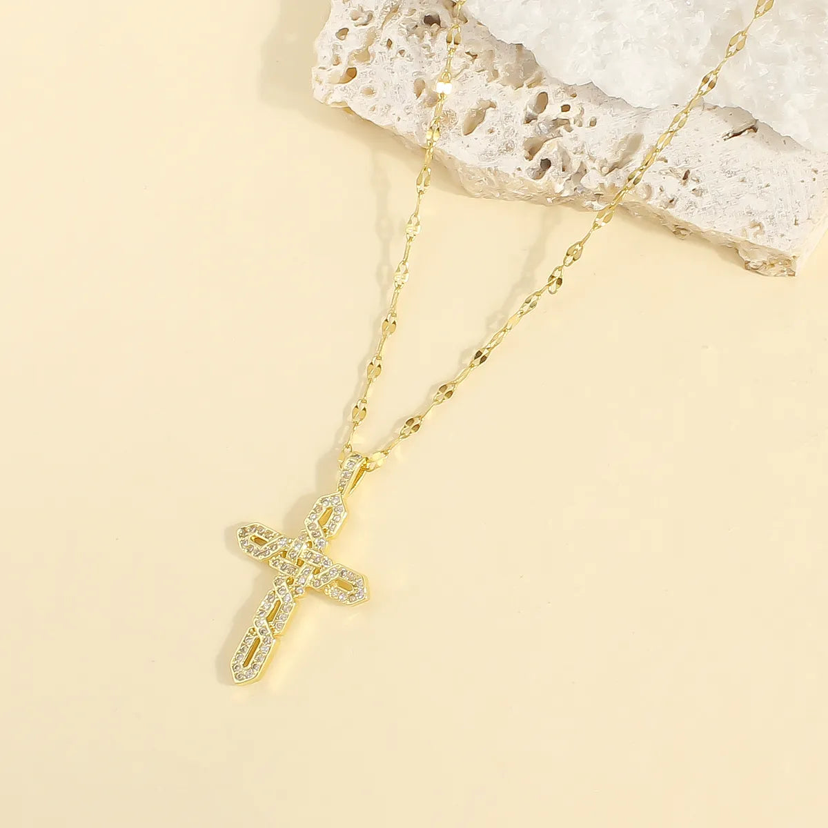 304 Stainless Steel 18K Gold Plated Elegant Lady Classic Style Plating Inlay Cross Zircon Pendant Necklace