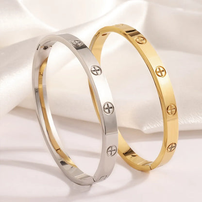 Elegant Solid Color 304 Stainless Steel 18K Gold Plated Bangle In Bulk