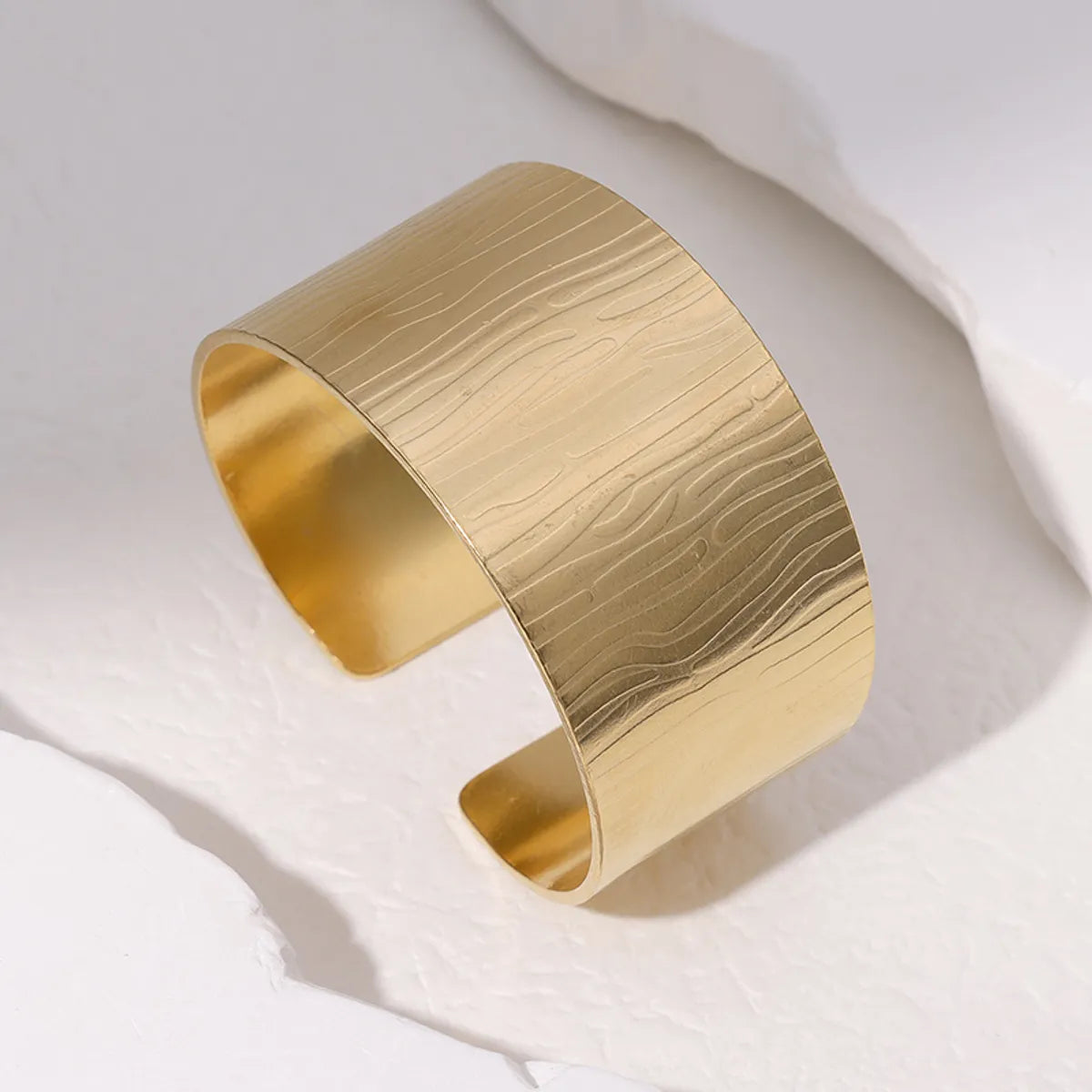 IG Style Modern Style Simple Style Solid Color Crack 304 Stainless Steel 18K Gold Plated Bangle In Bulk