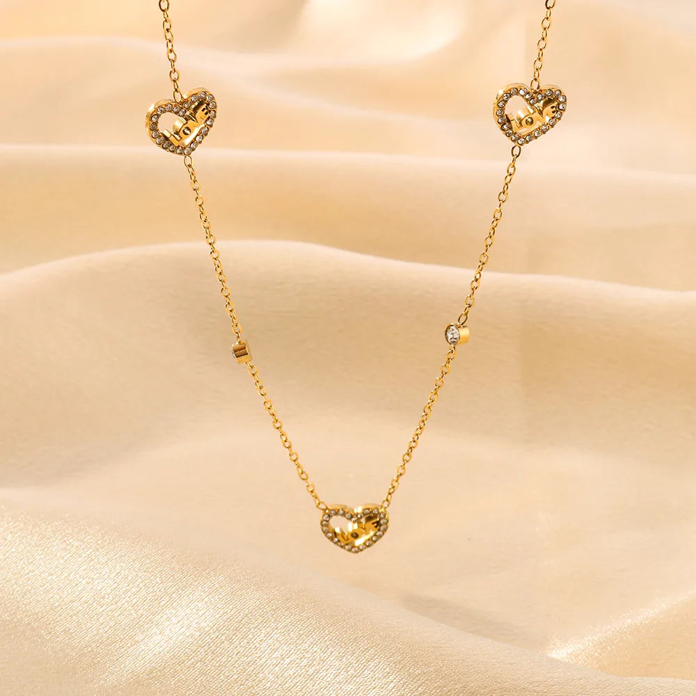 304 Stainless Steel 18K Gold Plated IG Style Romantic Shiny Hollow Out Inlay Love Heart Shape Rhinestones Necklace