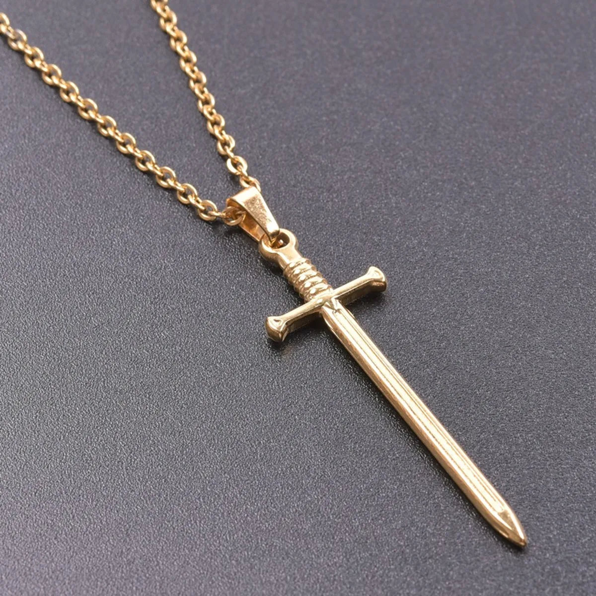 304 Stainless Steel 18K Gold Plated Modern Style Simple Style Classic Style Plating Sword Pendant Necklace